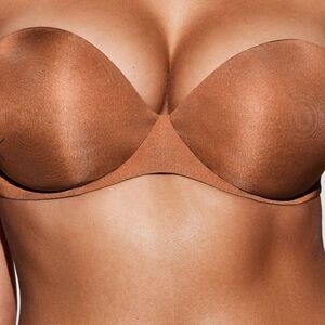 SKIMS Ultimate Push-Up‎ Strapless Bra Bronze Size 42C - NWT